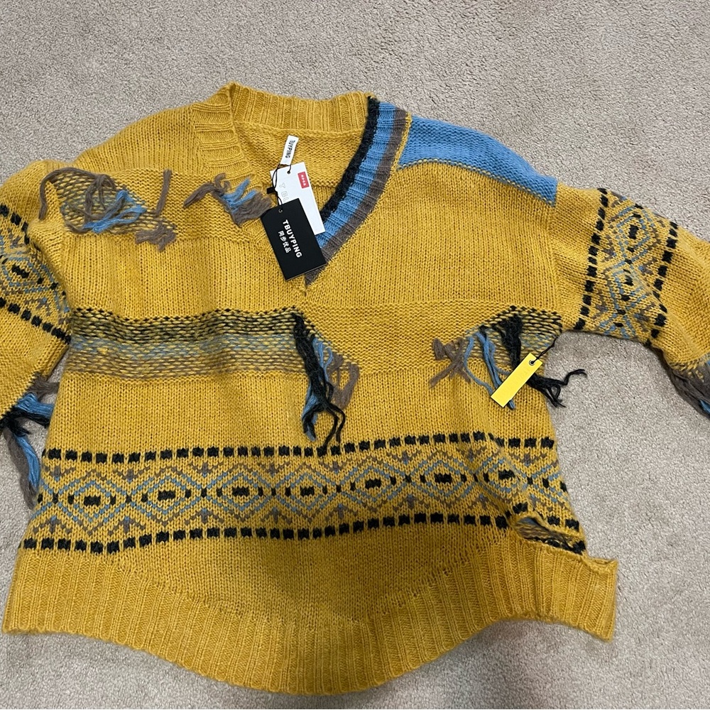 NWT Korean sweater size m/l